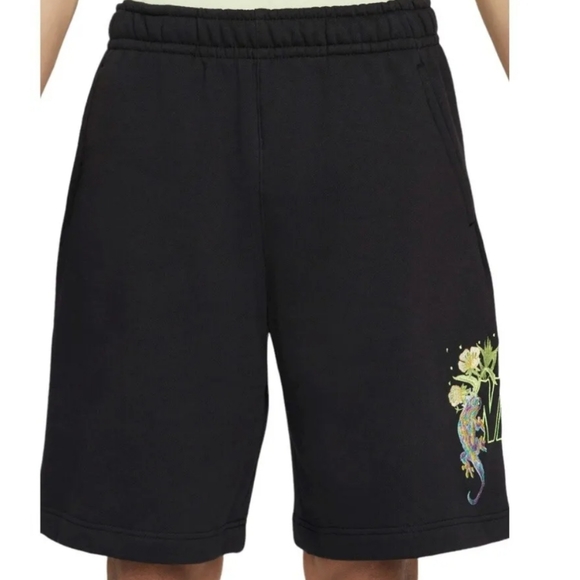 NWT Men's Nike Sportswear Club Fleece Standard Fit At Knee Length Shorts - Picture 6 of 8